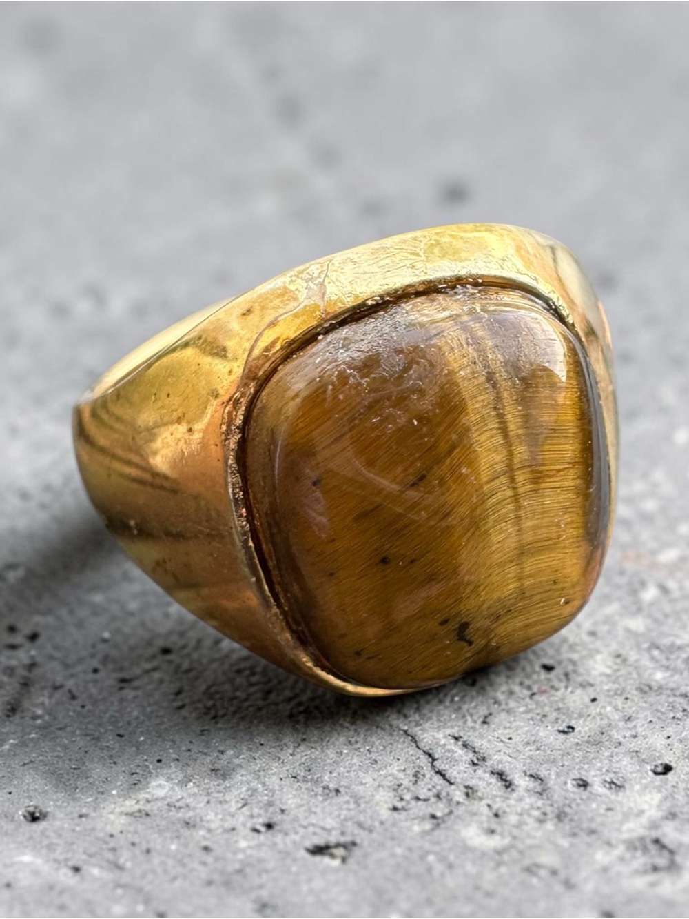 Vintage Men's Gold-Plated Tiger's Eye Signet Ring – Size 11 Excellent Condition,